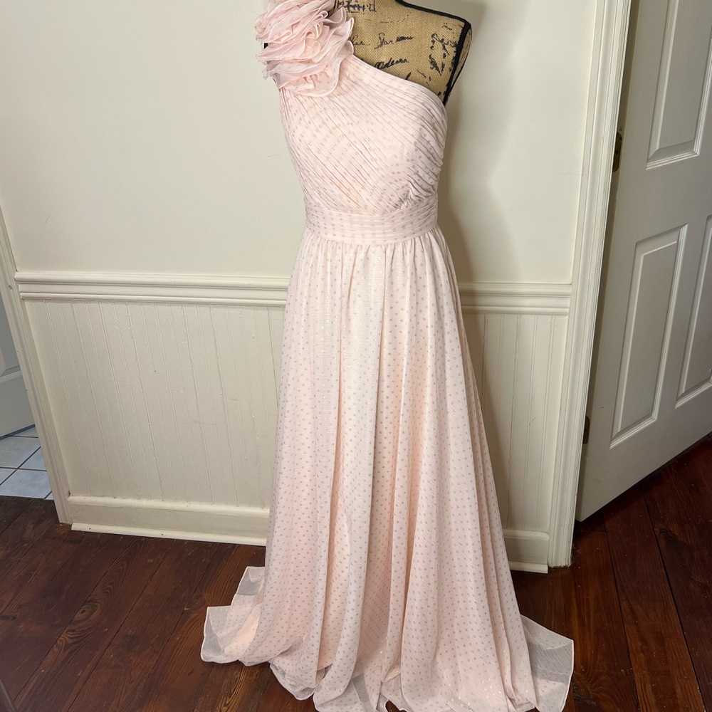Elegant One-Shoulder Pink Dress - Picture 4 of 12